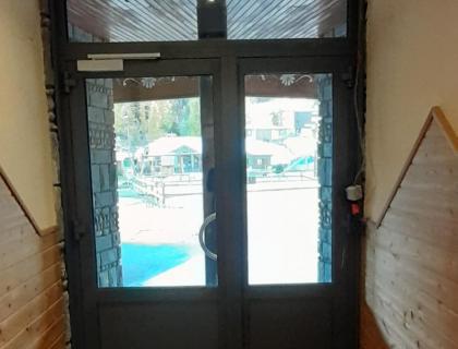 Porte d'entrée vitrée
